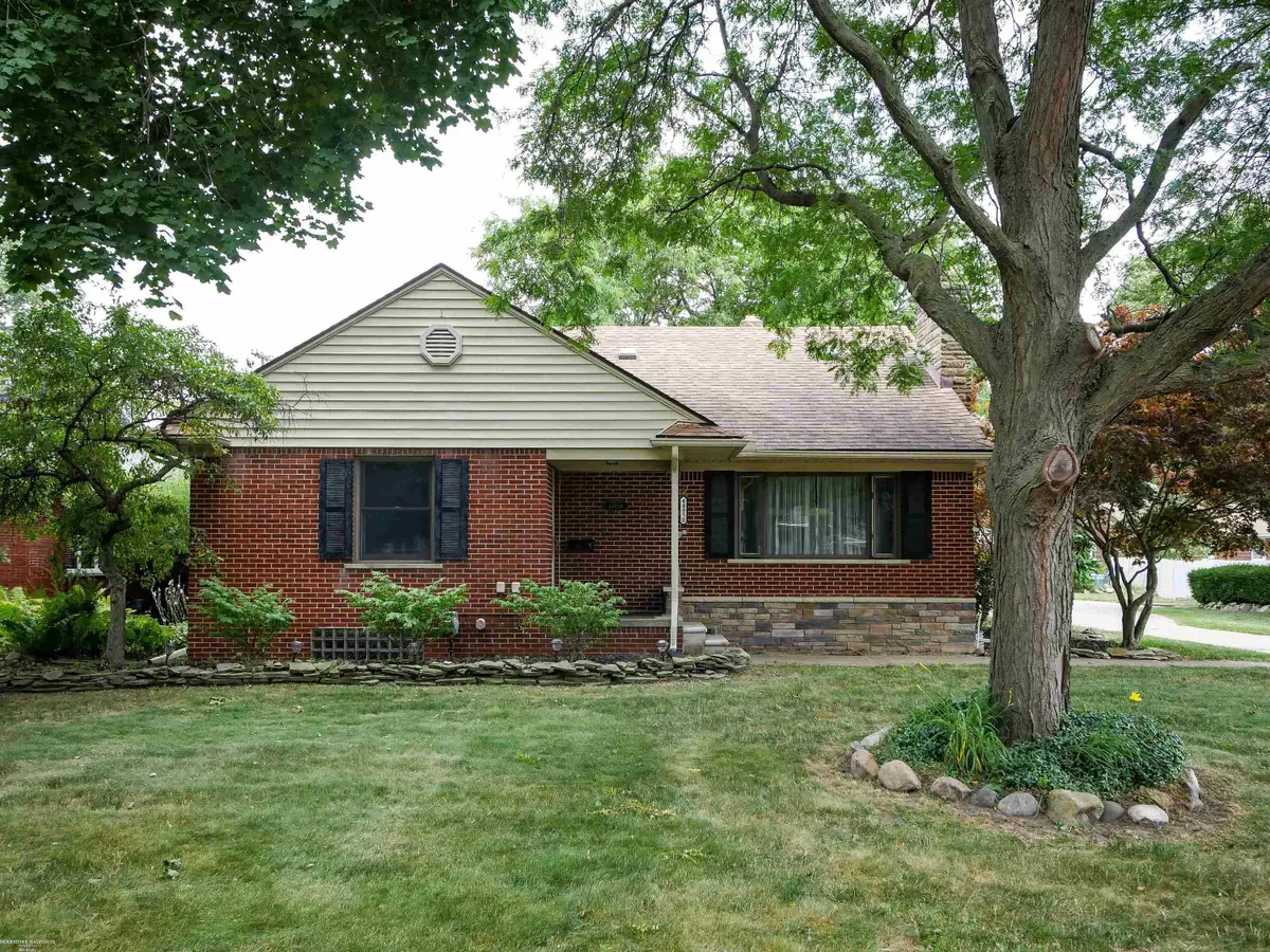 44850 Kemp, Sterling Heights, MI 48314 - #1