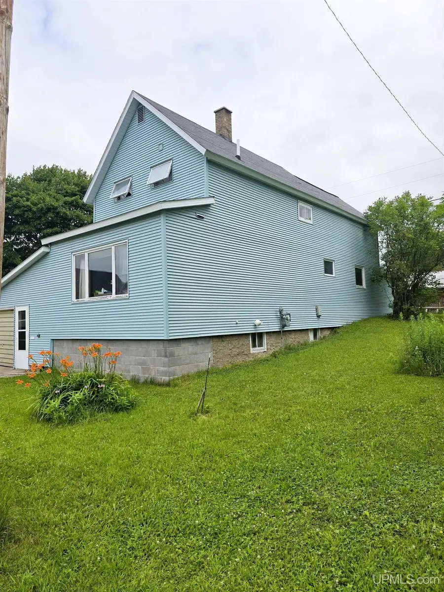 56702 Hecla, Calumet, MI 49913 - #2
