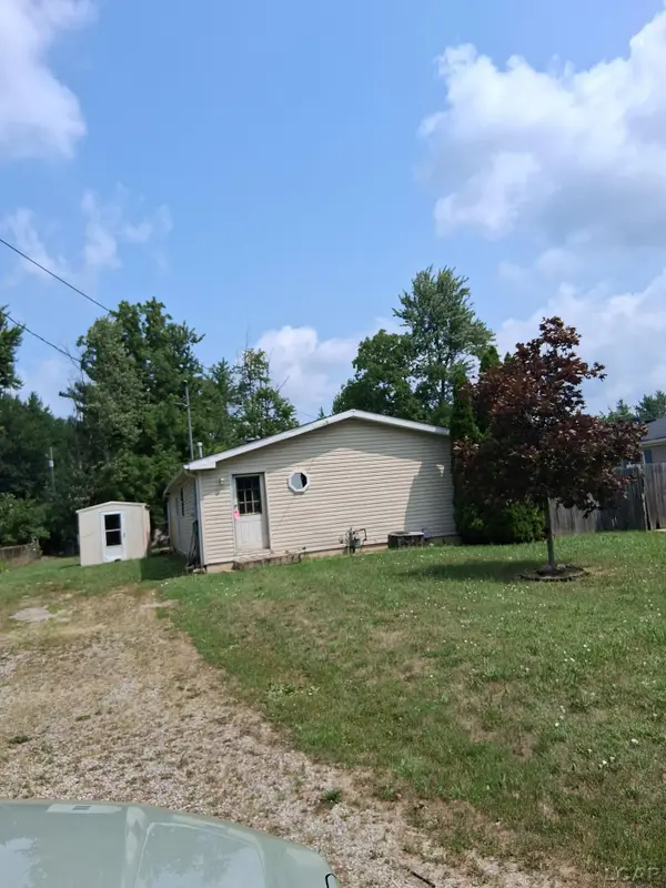 1022 Davis, Adrian, MI 49221