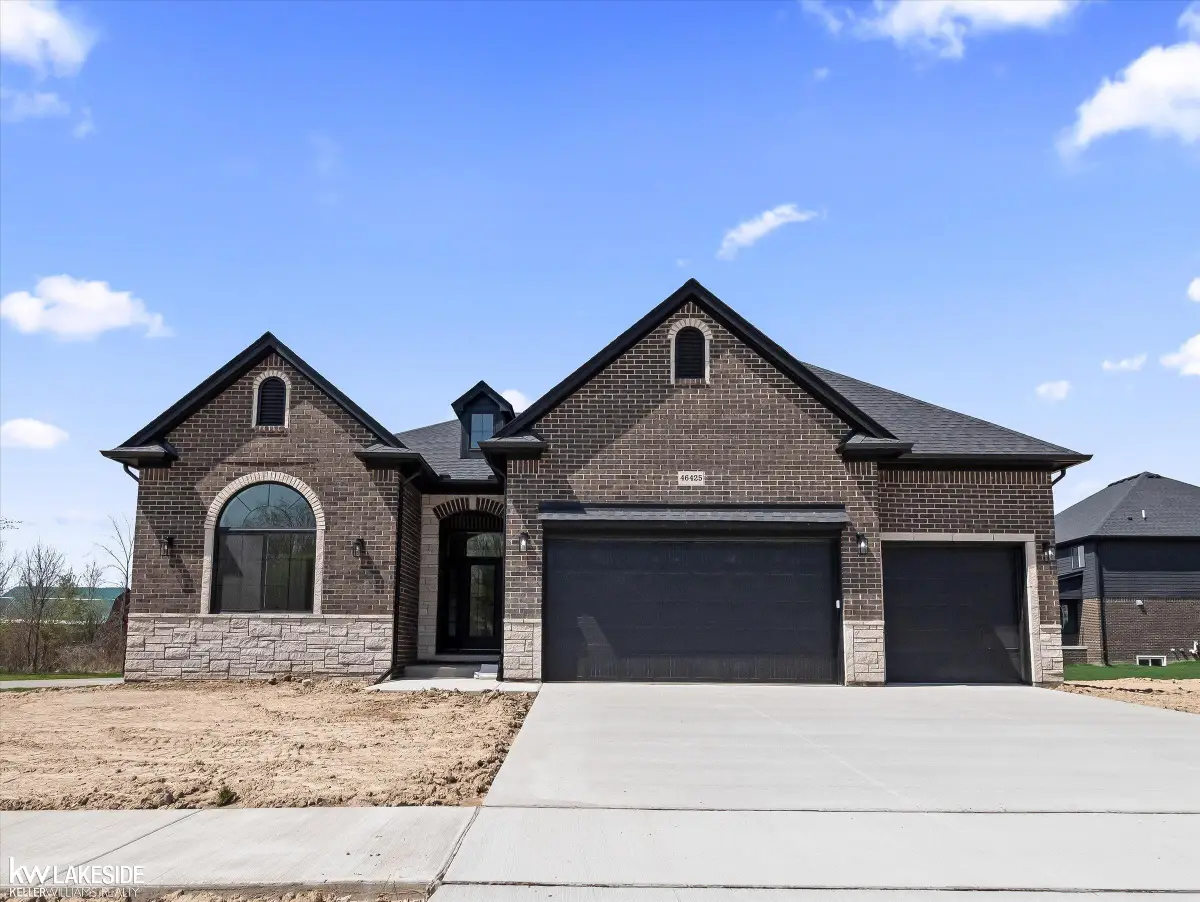 18816 Via Firenze #17, Macomb, MI 48044 - #1