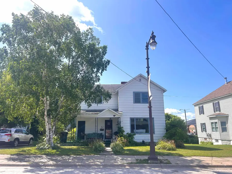 219 Walnut, Manistique, MI 49854 - #3