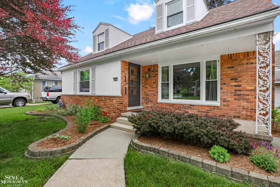20631 Wedgewood, Grosse Pointe Woods, MI 48236 - #2