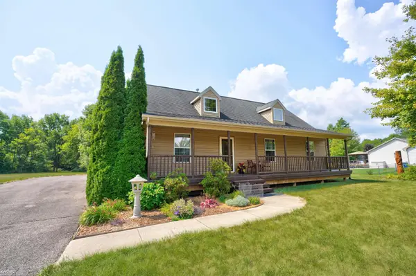 1201 Lexa, Flint, MI 48507