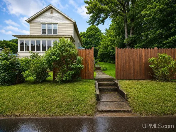 236 Ready, Ishpeming, MI 49849