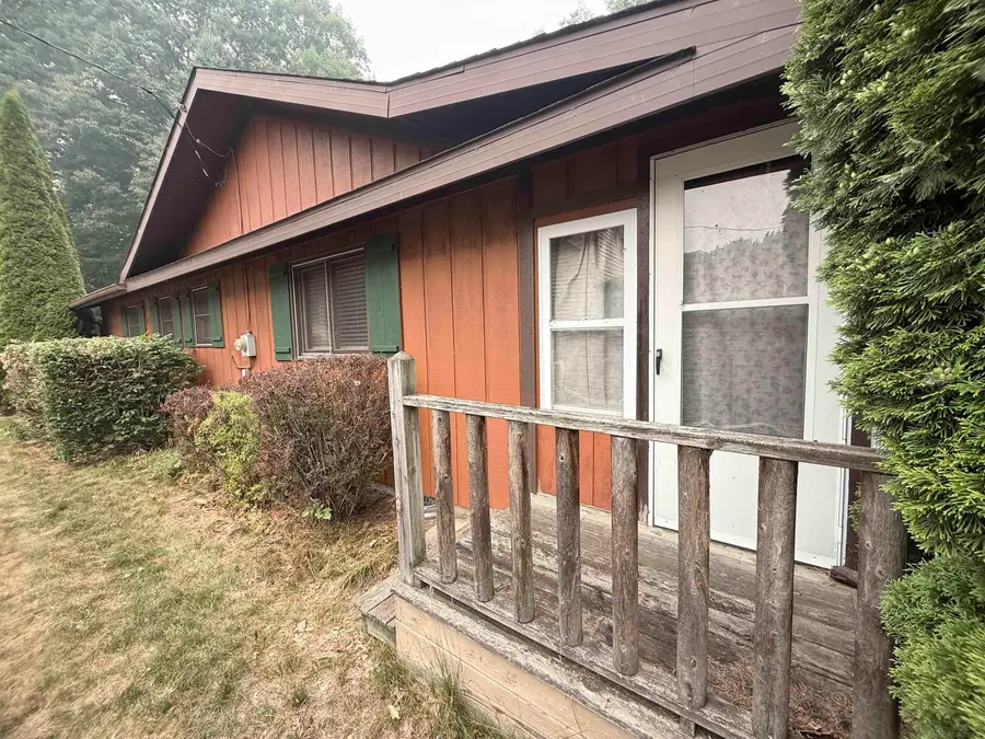 948 S Foster, Au Gres, MI 48703 - #3