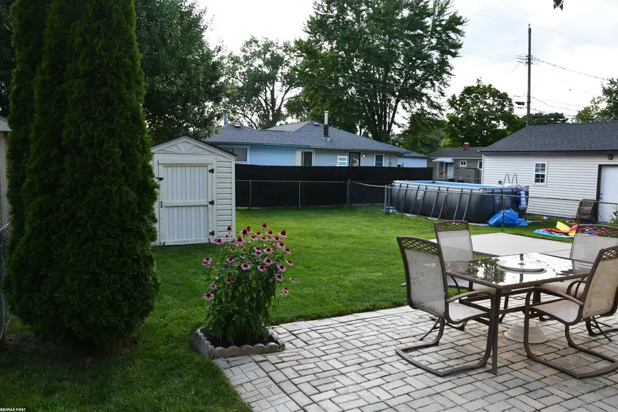 39675 Camp St, Harrison Township, MI 48045 - #3