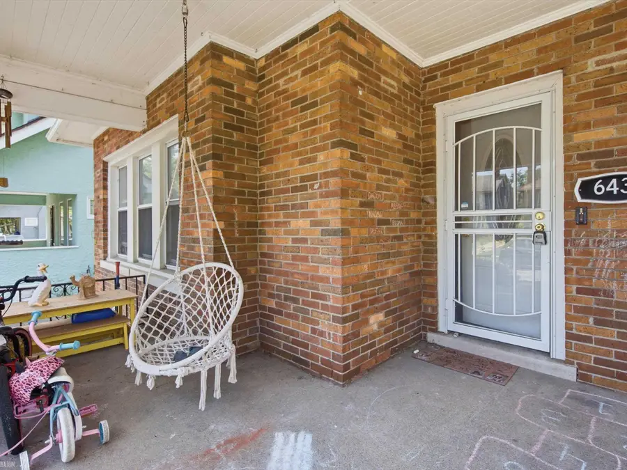 643 Chalmers, Detroit, MI 48215 - #2