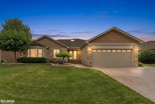 15444 Windsong, Macomb, MI 48044