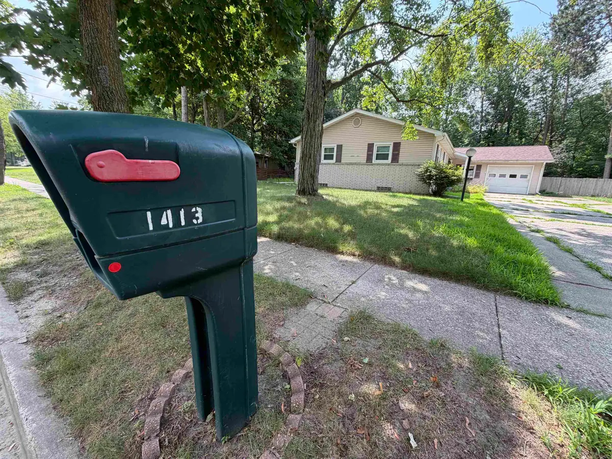 1413 Dilloway, Midland, MI 48640 - #1