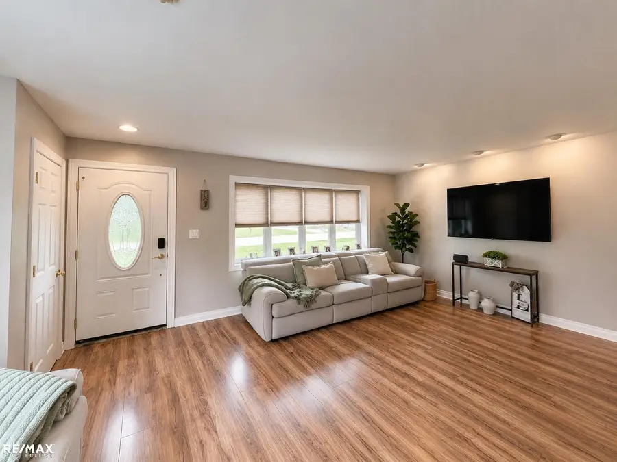 22201 Samuel Street, Taylor, MI 48180 - #3