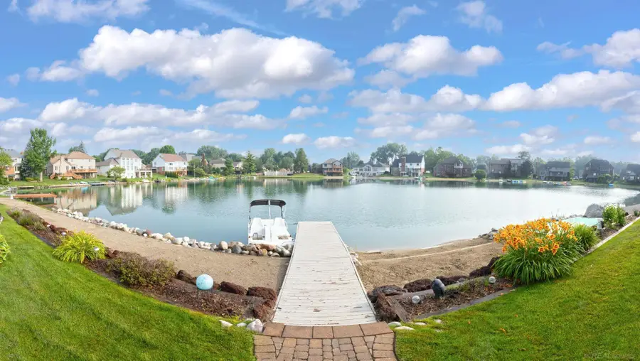 8893 Chestnut Run, Shelby, MI 48317 - #2