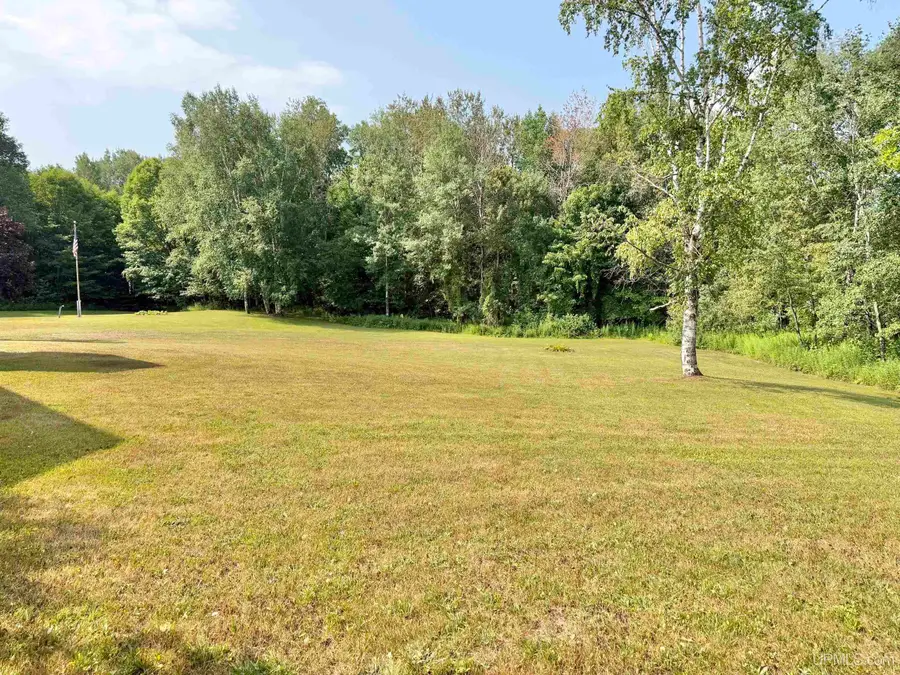 46 Illinois, Montreal, WI 54550 - #3