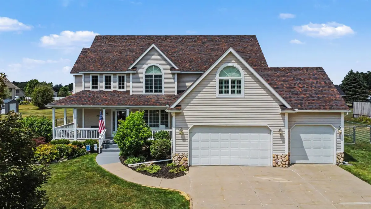2101 Larkspur, Grand Blanc, MI 48439 - #1