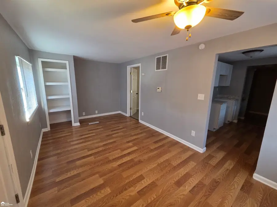 2164 E Whittemore, Burton, MI 48529 - #3