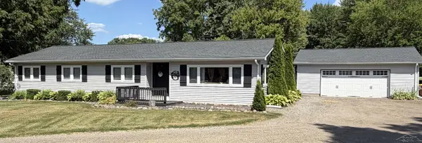 325 S Main, Chesaning, MI 48616