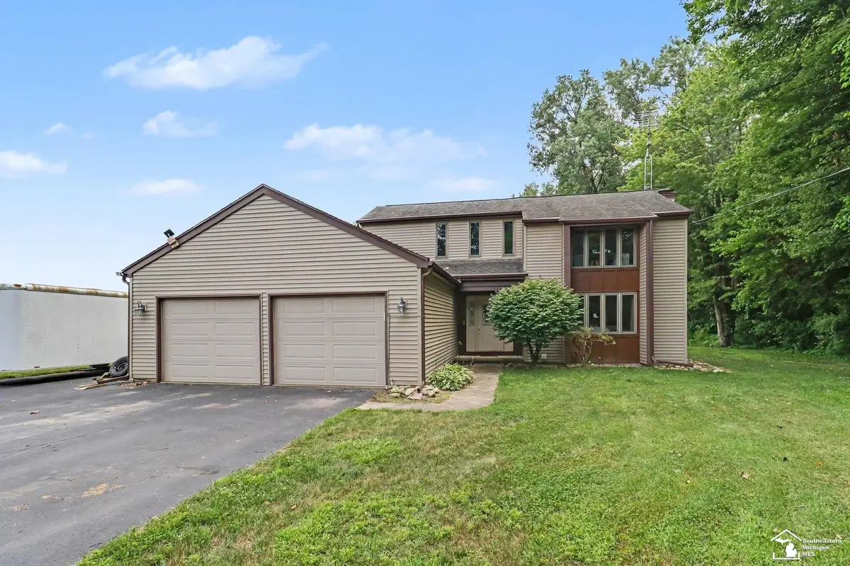 601 W Erie, Temperance, MI 48182 - #1