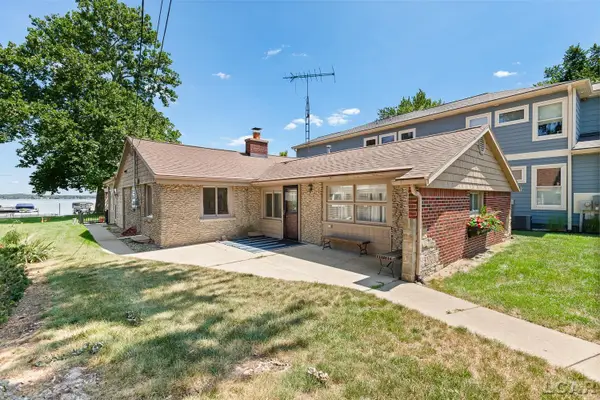 10140 Devils Lake, Manitou Beach, MI 49253