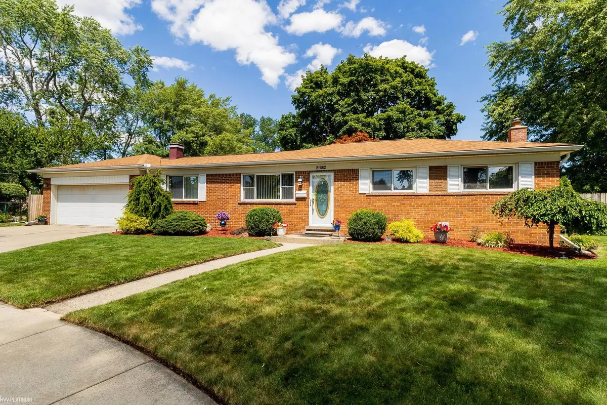 25862 Gunston, Warren, MI 48089 - #1