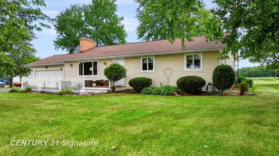 455 S Vernon, Corunna, MI 48817 - #3