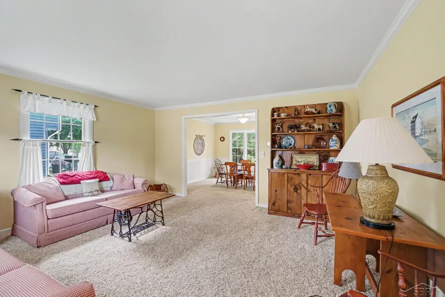 496 Holbrook, Saginaw, MI 48638 - #3