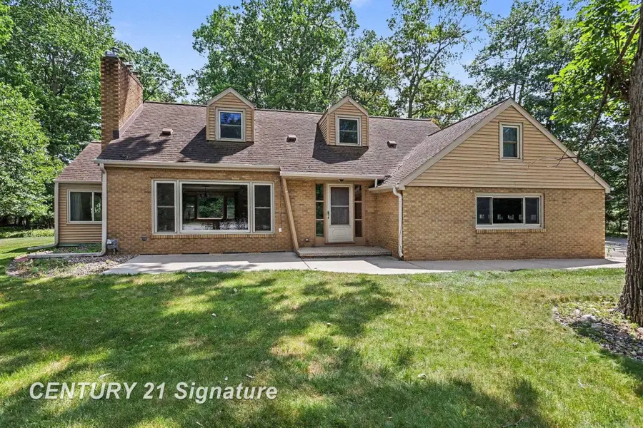 3572 Meadowood, Bay City, MI 48706 - #2