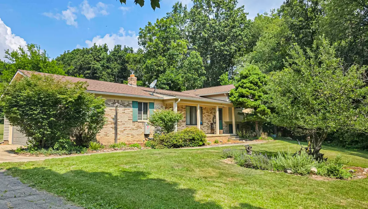 9501 Fish Lake, Holly, MI 48442 - #1