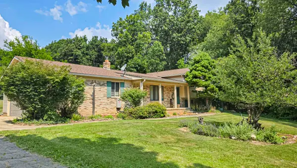 9501 Fish Lake, Holly, MI 48442