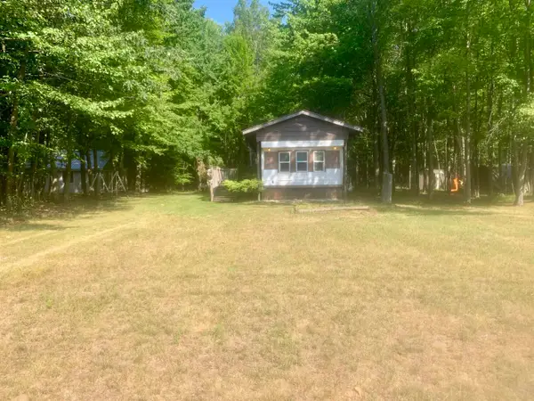11600 Red Oak, Lake, MI 48632