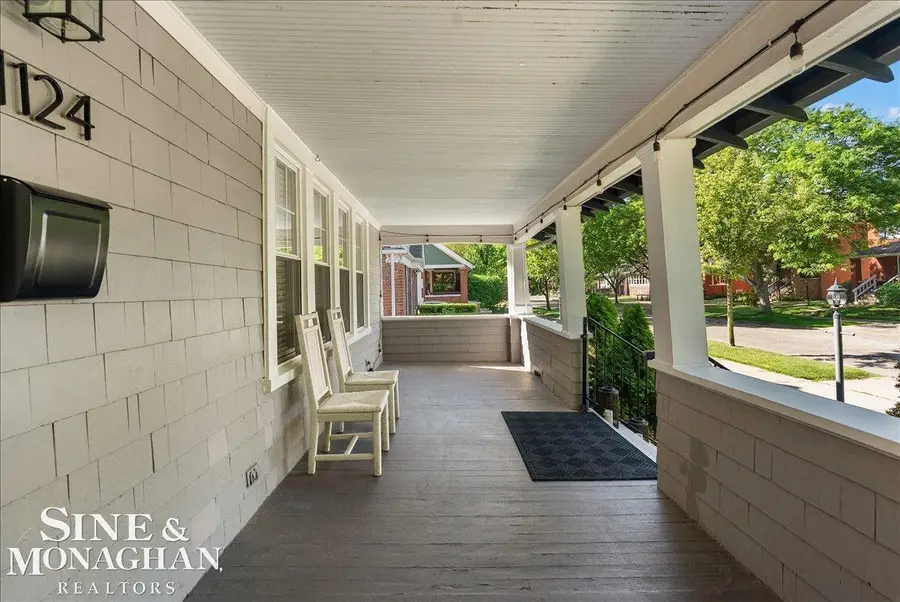 1124 Beaconsfield, Grosse Pointe Park, MI 48230 - #3