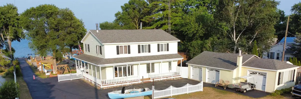 8949 Lakeshore Rd, Lexington, MI 48450 - #1