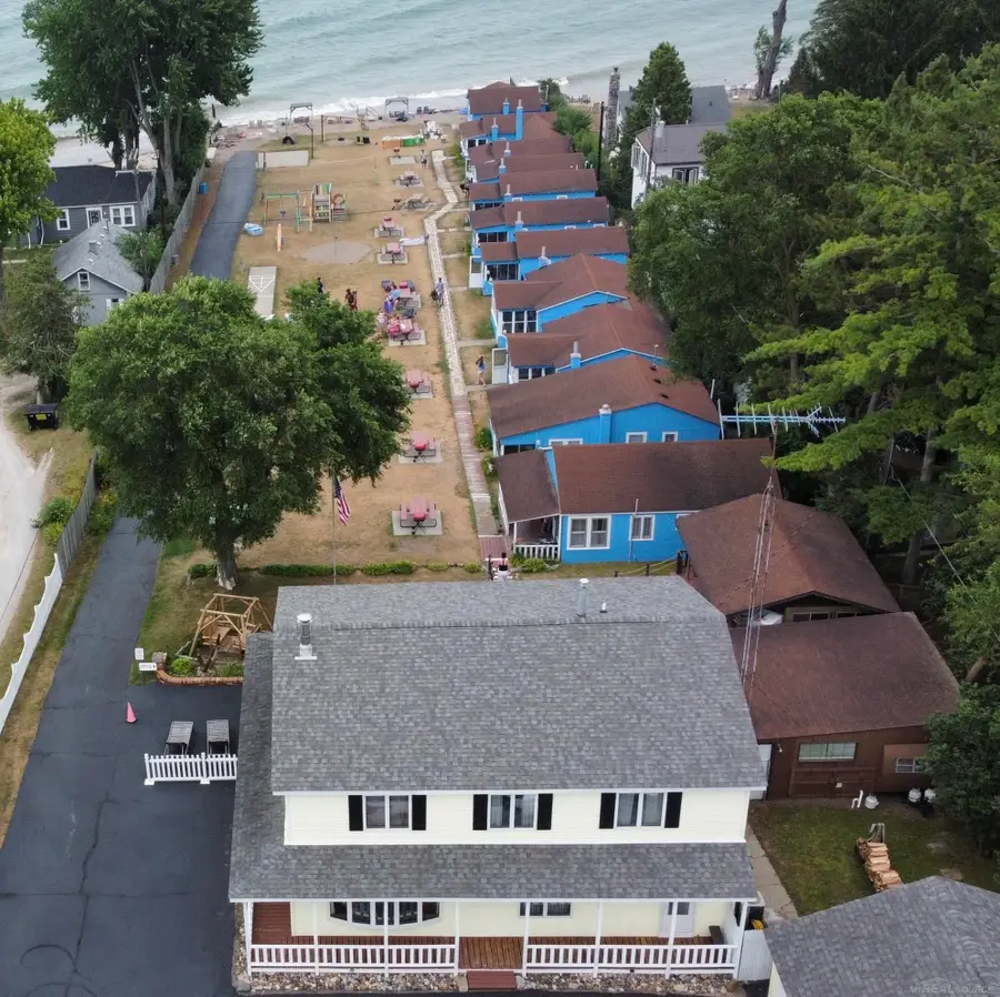 8949 Lakeshore Rd, Lexington, MI 48450 - #3
