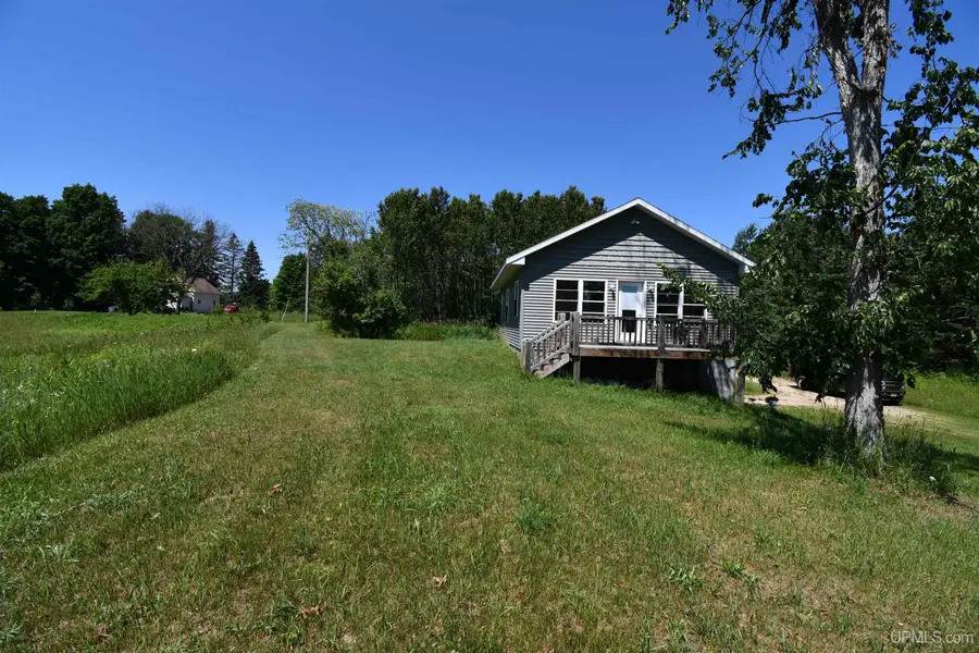3323 N County Hwy H-44 Traunik Rd, Trenary, MI 49891 - #2