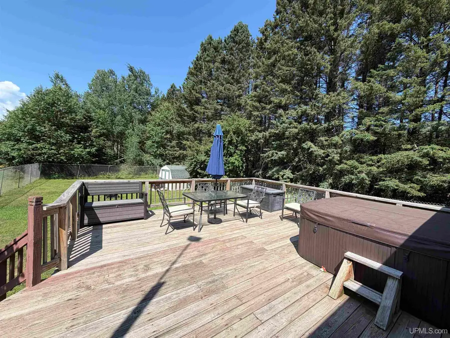 821 Mangum, Marquette, MI 49855 - #2