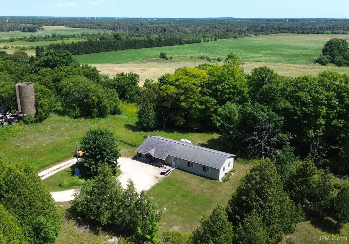 5580 Ll, Garden, MI 49835 - #1