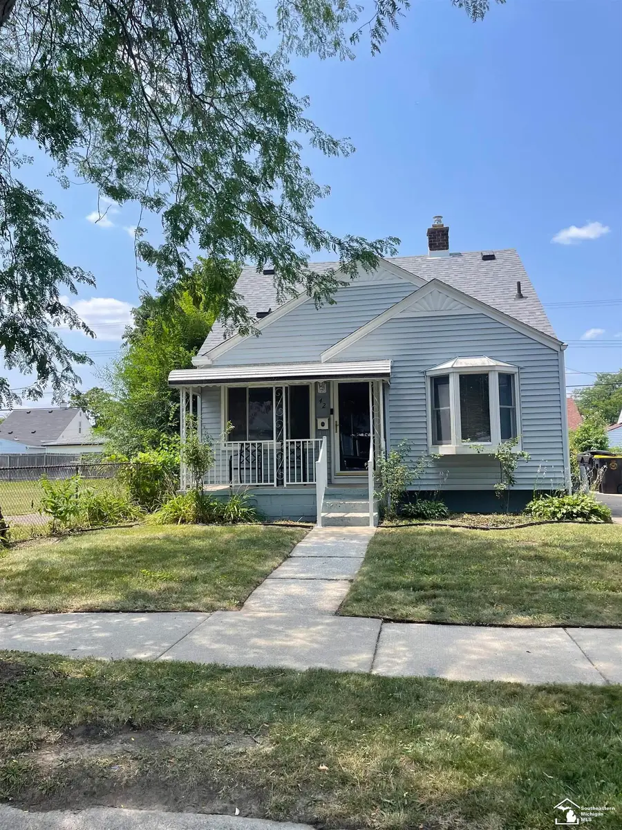 42 Cleveland, Trenton, MI 48183 - #2