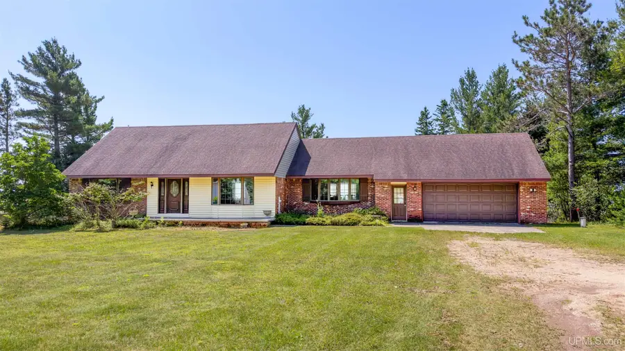 3185 W Michigan Shores, Gulliver, MI 49840 - #3