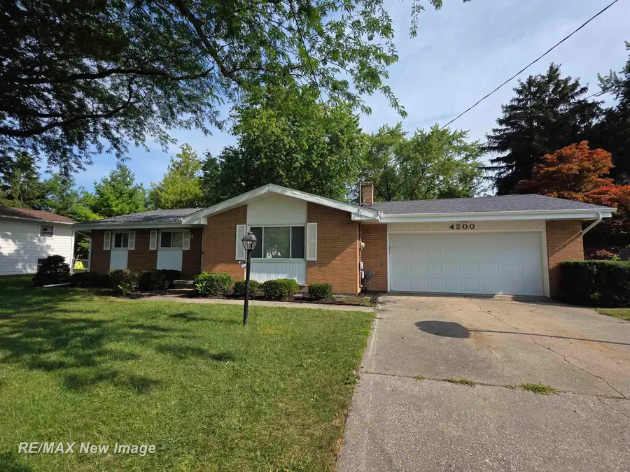 4200 S Wayside, Saginaw, MI 48603 - #3