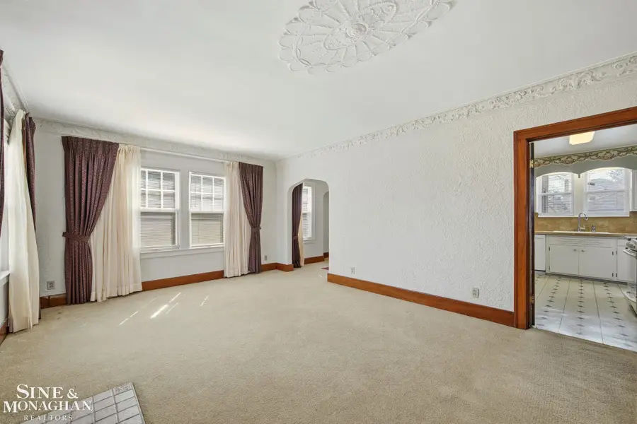 219 Lakewood, Detroit, MI 48215 - #2