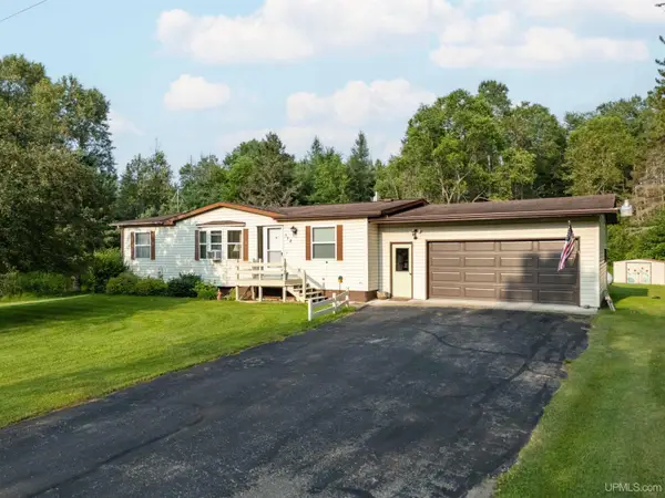 112 Park City Cutoff, Amasa, MI 49903