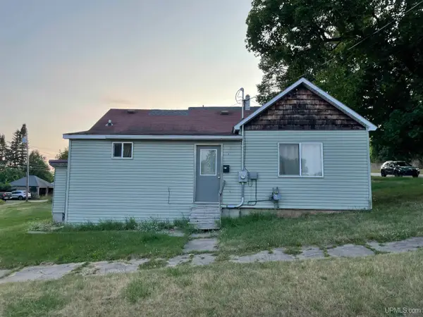 100 Carpenter, Iron Mountain, MI 49801