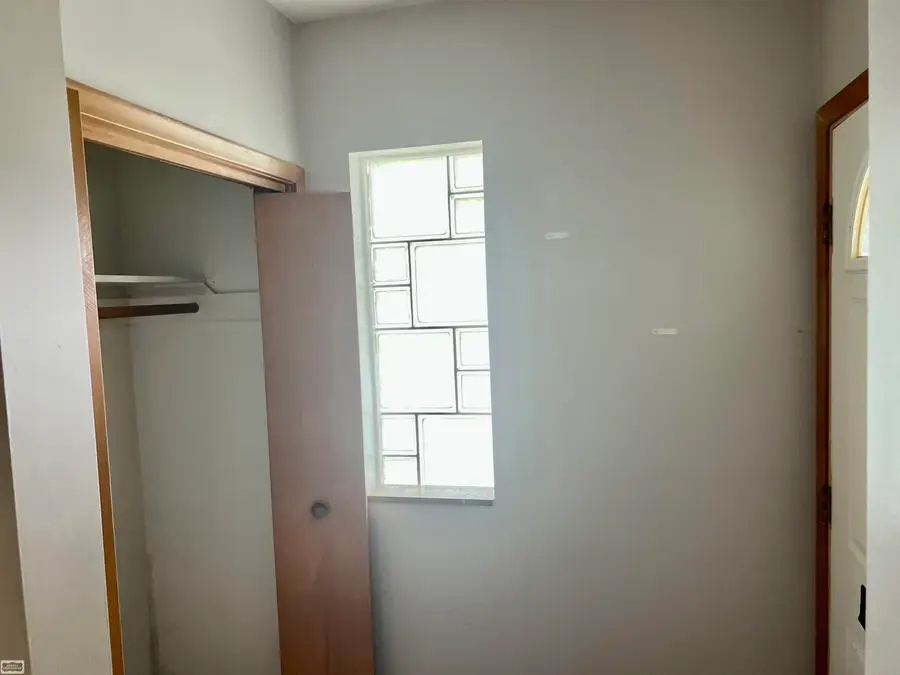 11266 Racine, Warren, MI 48093 - #3