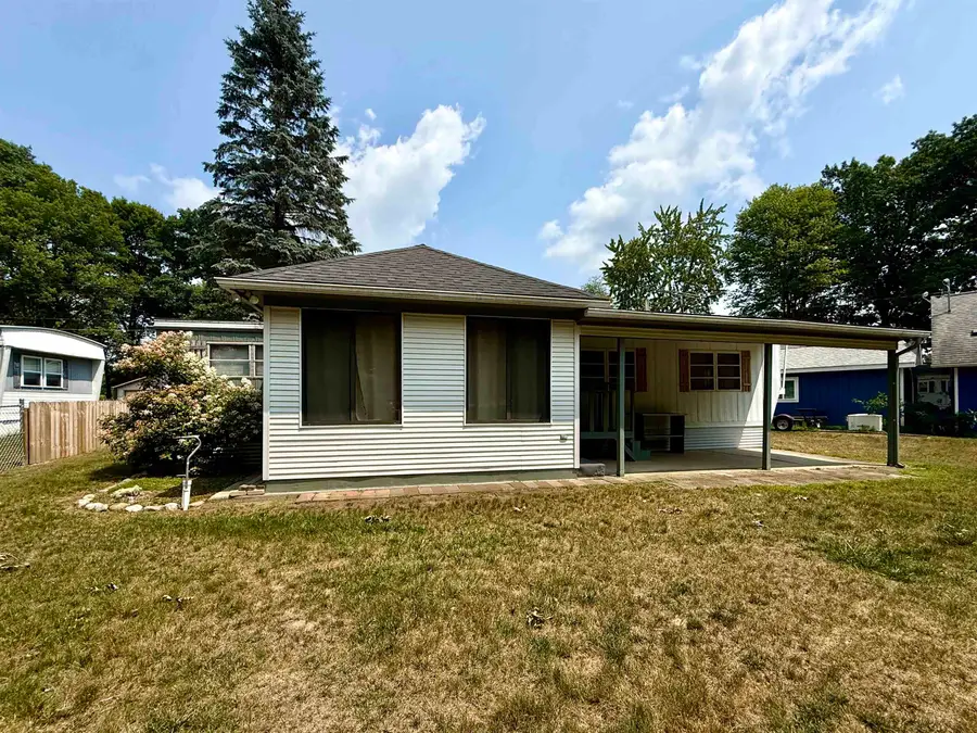 3259 Beaver, Gladwin, MI 48624 - #3