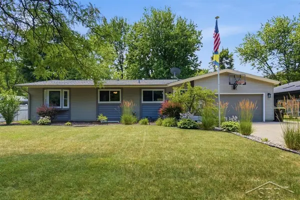 2208 Brookfield, Midland, MI 48642