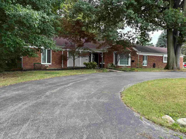 1402 Woodslea, Flint, MI 48507