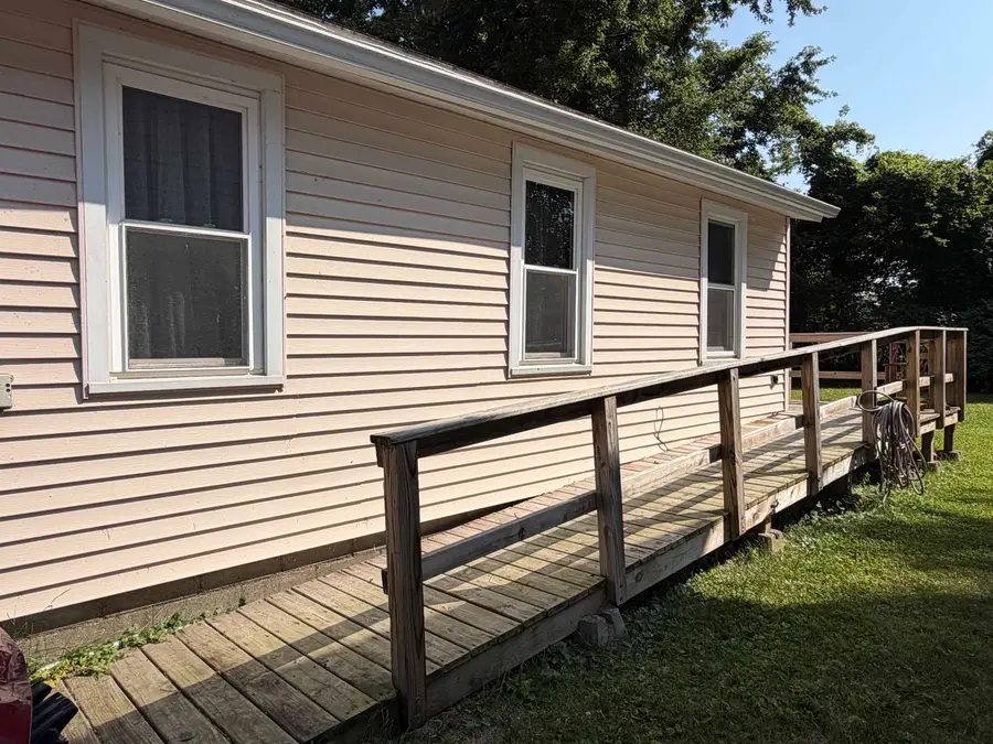 1052 S Pine, Bay City, MI 48706 - #2