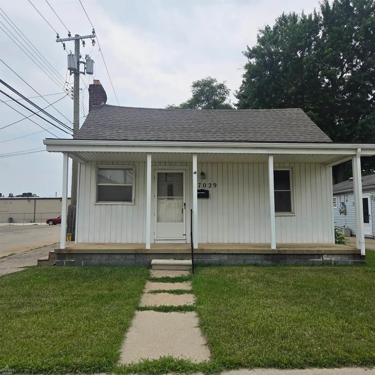 27029 Dartmouth St, Madison Heights, MI 48071 - #1