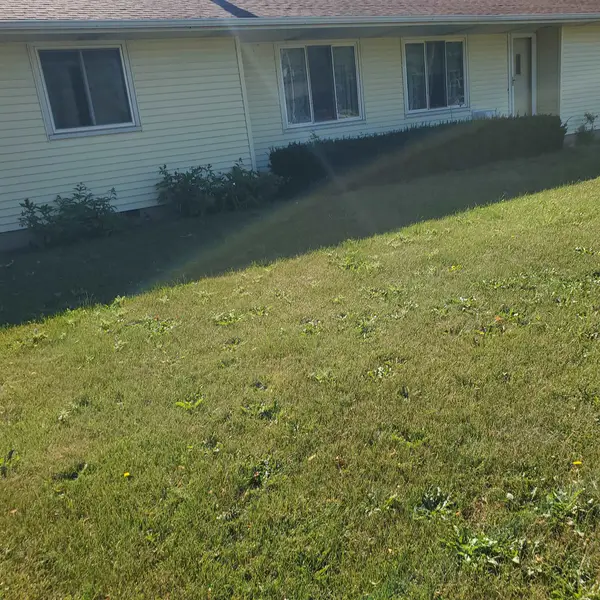 802 N Se Boutell, Essexville, MI 48732