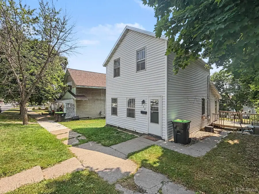 213 W Brown, Iron Mountain, MI 49801 - #2