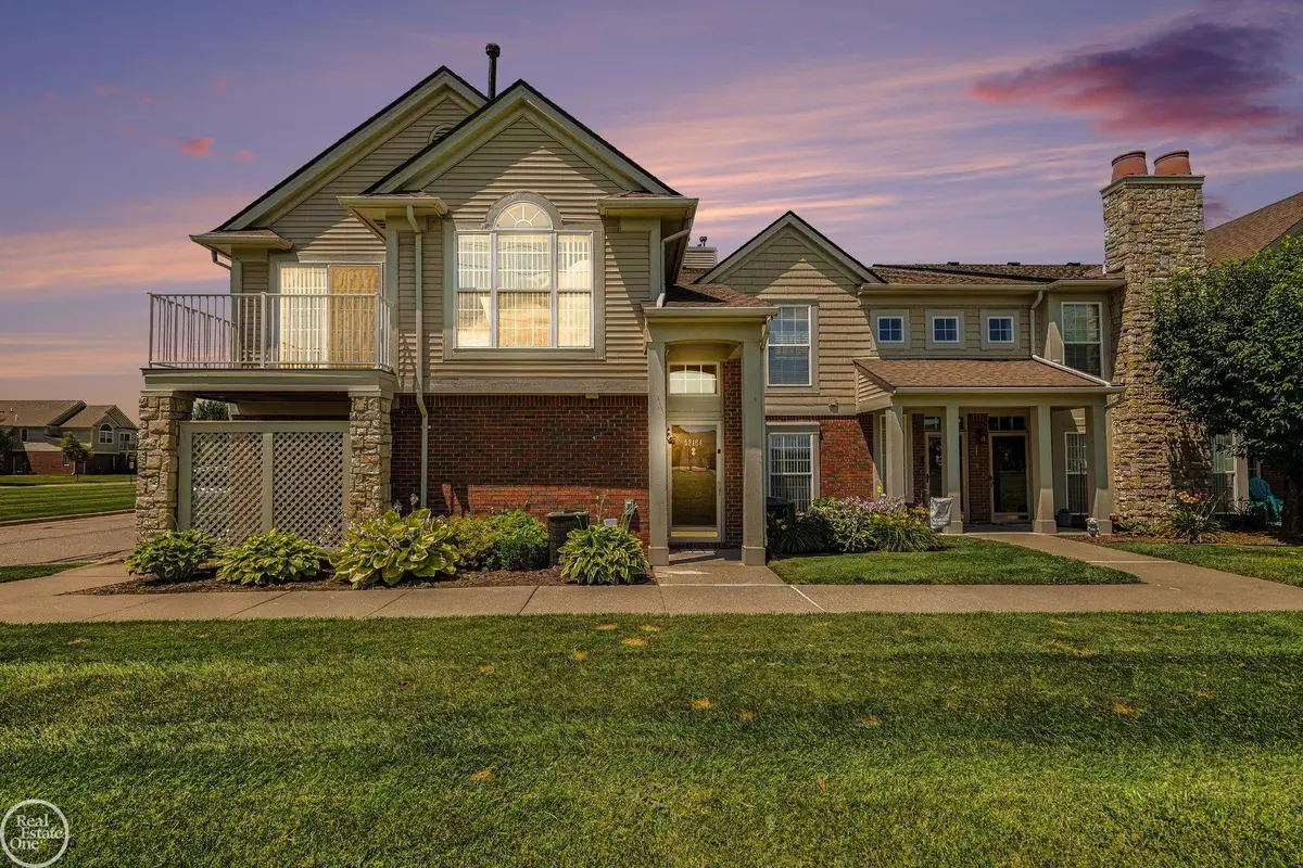 52164 Naugatuck, Macomb, MI 48042 - #1