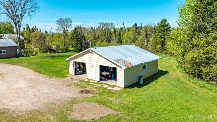 36841 River, Chassell, MI 49916 - #3
